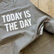 DRESSSEN Day Use W Pocket Apron "TODAY IS THE DAY" -smoky beige