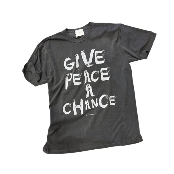 TODAY edition "GIVE PEACE A CHANCE" S/S tee -charcoal