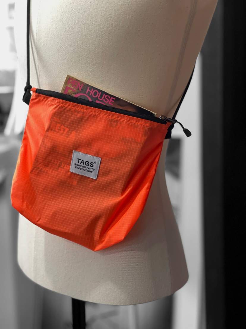 TAGS WKGPTY NYLON LIGHT SMALL BAG